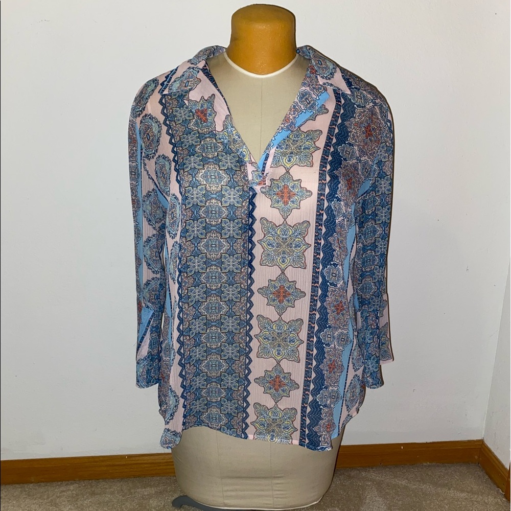 Kut from Kloth V-neck - L